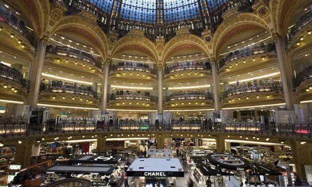 Les Galeries Lafayette s’offrent La Redoute