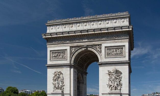 L’oréal : un show évènement sur les Champs Elysées pour la Fashion Week