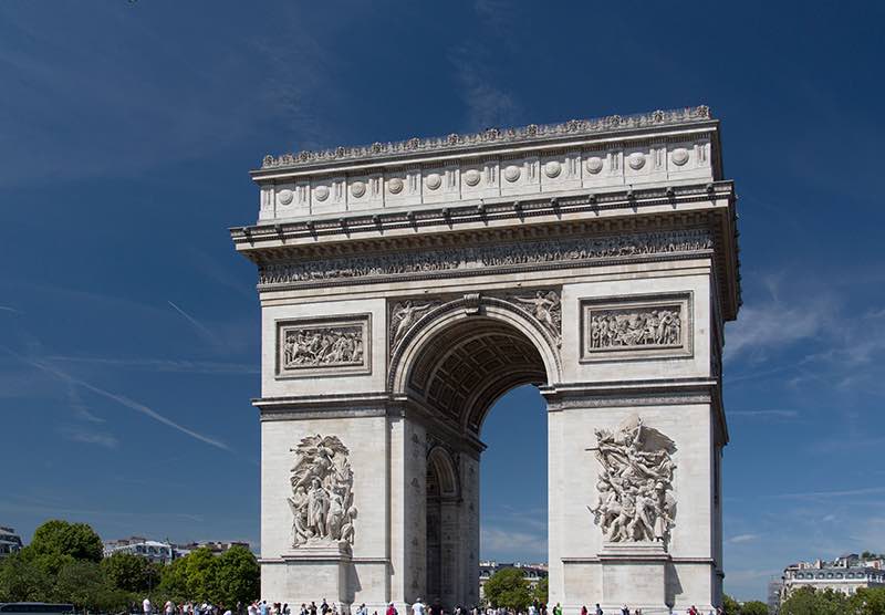 L’oréal : un show évènement sur les Champs Elysées pour la Fashion Week