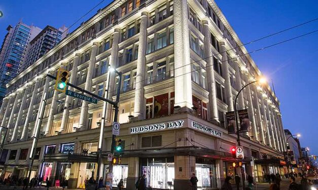 Hudson’s Bay cherche à vendre son flagship de Vancouver