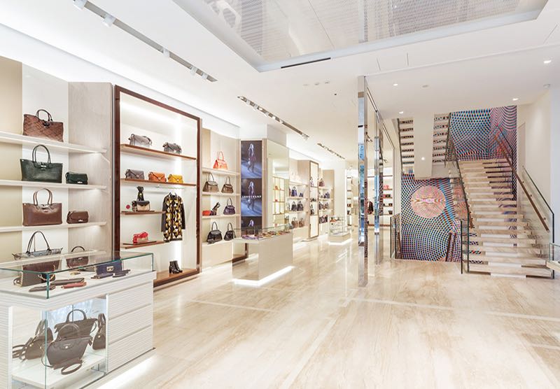 Longchamp inaugure un nouveau magasin amiral à Tokyo