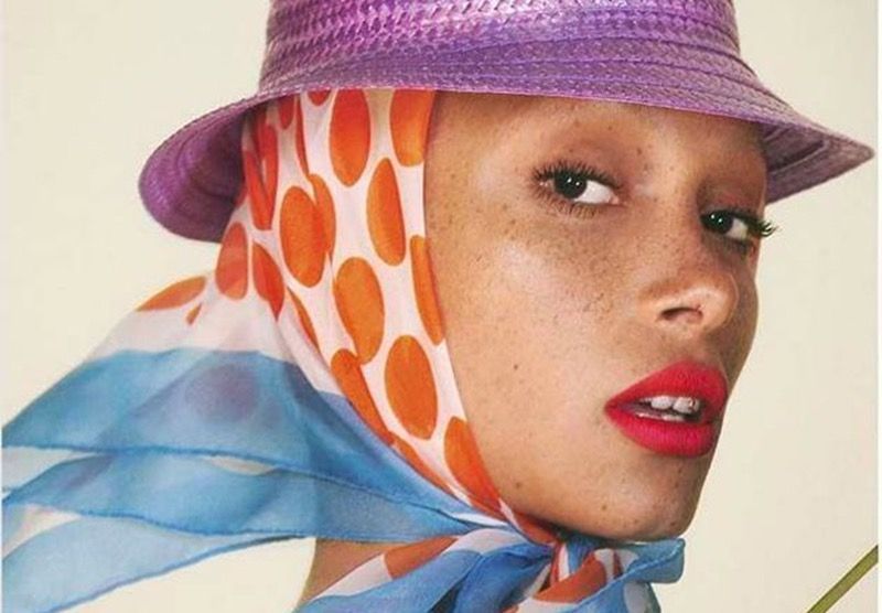 Adwoa Aboah devient le nouveau visage de Marc Jacobs Beauty