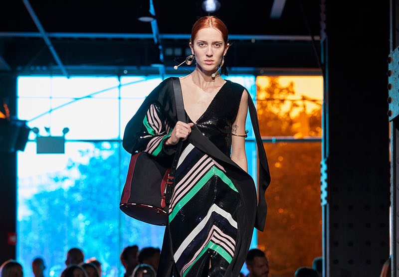 Jonathan Saunders quitte la direction artistique de DVF