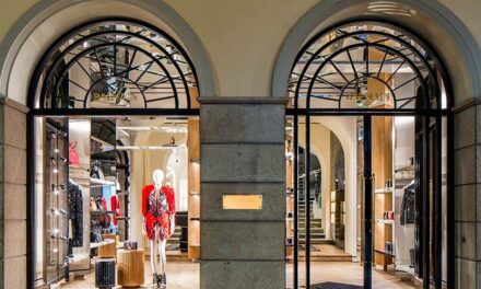 À Milan, Balmain s’embarque dans la réalité augmentée