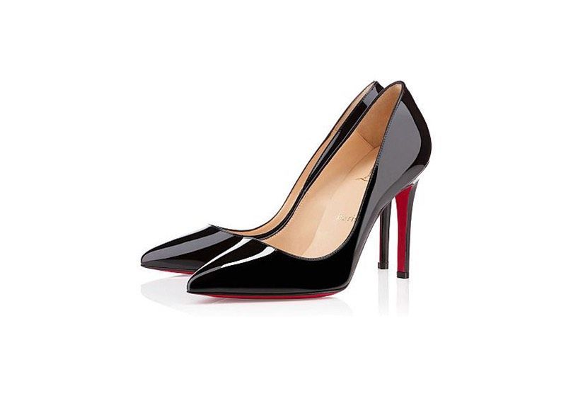 Louboutin : la justice européenne reconnaît l’exclusivité des semelles rouges du chausseur