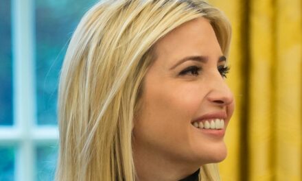 Ivanka Trump met un terme à sa marque de prêt-à-porter