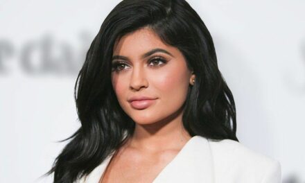 Kylie Jenner : la plus jeune « self-made » millionnaire selon Forbes