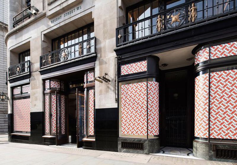 Burberry fait mieux qu’attendu au premier semestre