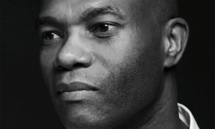 Le designer britannique Joe Casely-Hayford s’est éteint