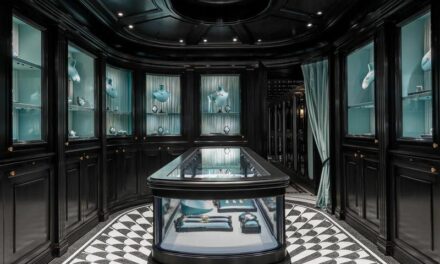 Gucci ouvre son magasin de haute joaillerie place Vendôme à Paris